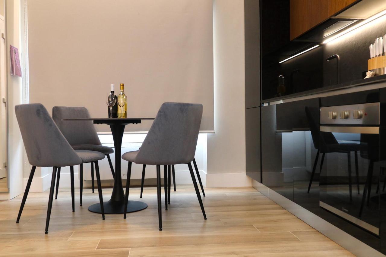 Charming & Luxurious Gem Apartment Olbia Exterior photo