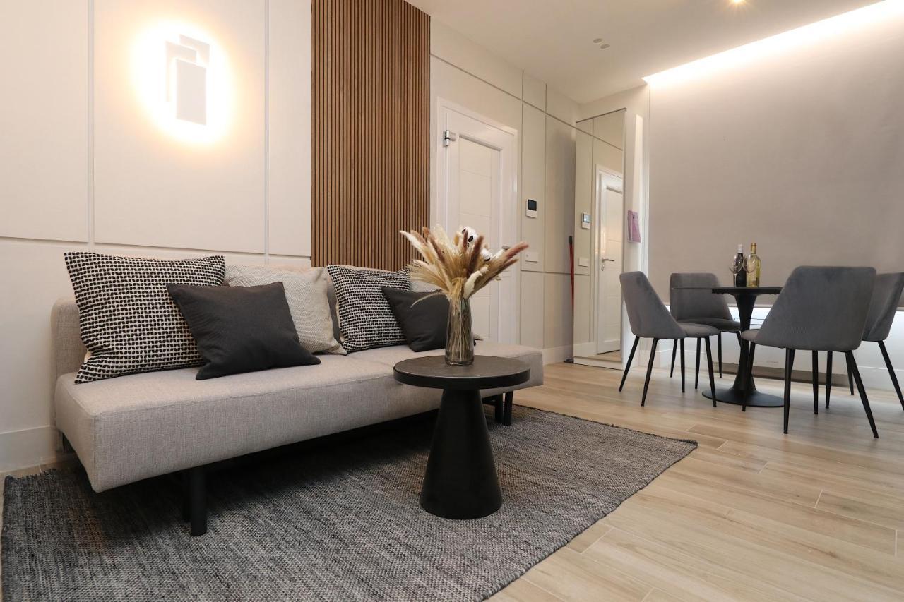 Charming & Luxurious Gem Apartment Olbia Exterior photo